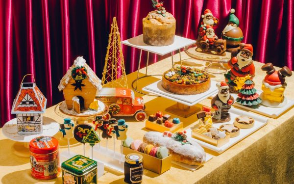 christmas goodies, yuleog cake, santa themed cake festive christmas tree, gingerbread house