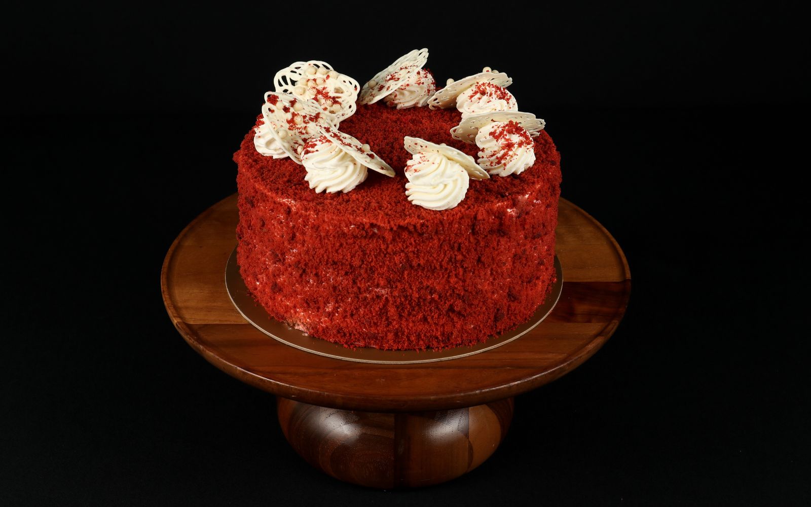 red-velvet-tall-cake