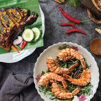All-you-can-eat weekend seafood buffet dinner at Paya Serai