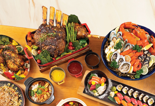 A variety of international cuisine such as sushi, sashimi, seafood on ice, roasted lamb shank, roasted chicken and curry noodles.