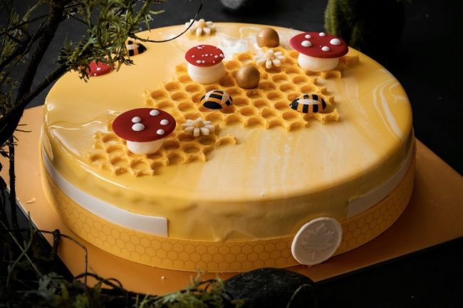 Thai Honey Mango Cake