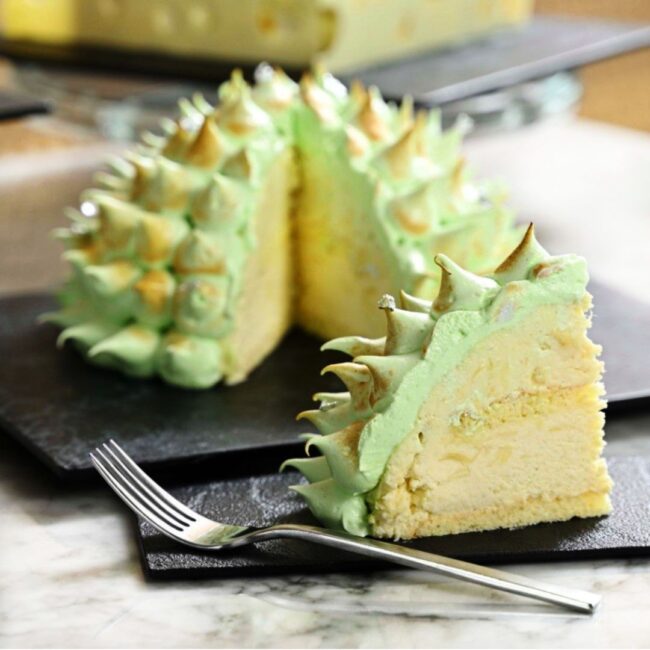 A whole cake of durian cake.