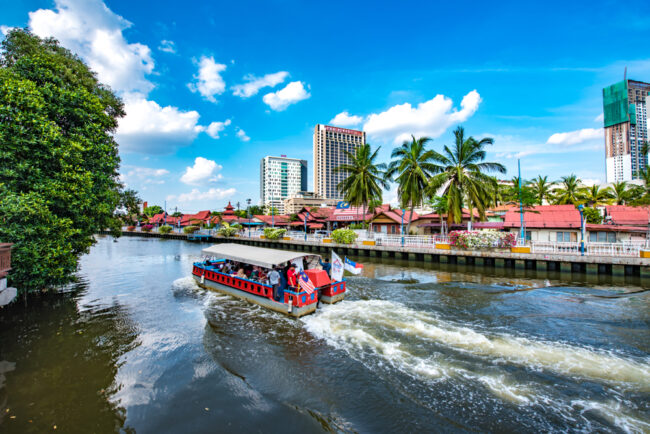 cruise in melaka